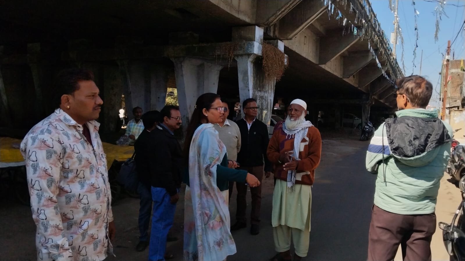 Encroachment under the bridge removed, Sandipani school bus stand restored