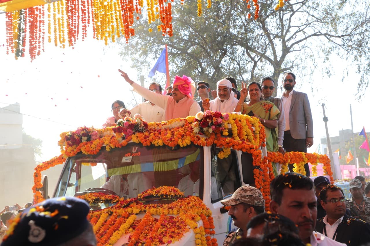 Chief Minister Dr. Mohan Yadav's grand road show in Makhannagar, a confluence of patriotism and development