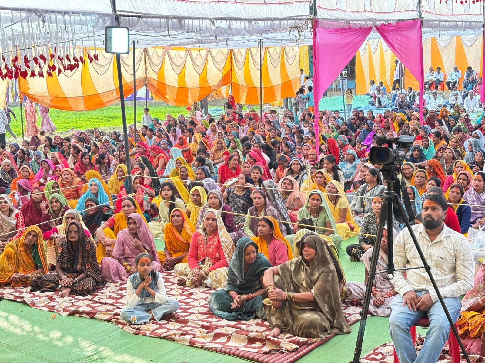 Sati's character is ideal for married women: Acharya Saurabh Dubey