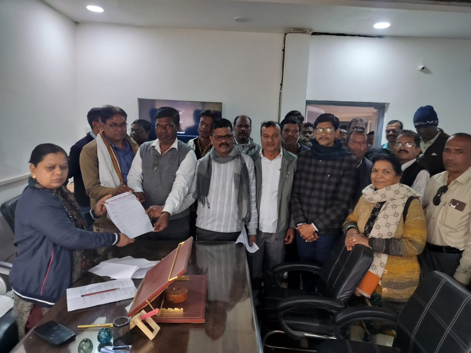 पंचायत सचिवों ने उठाई आवाज, 1 तारीख को वेतन और एनपीएस राशि जमा करने की मांग 1 Panchayat secretaries raised their voice, demanding payment of salary and NPS amount on 1st