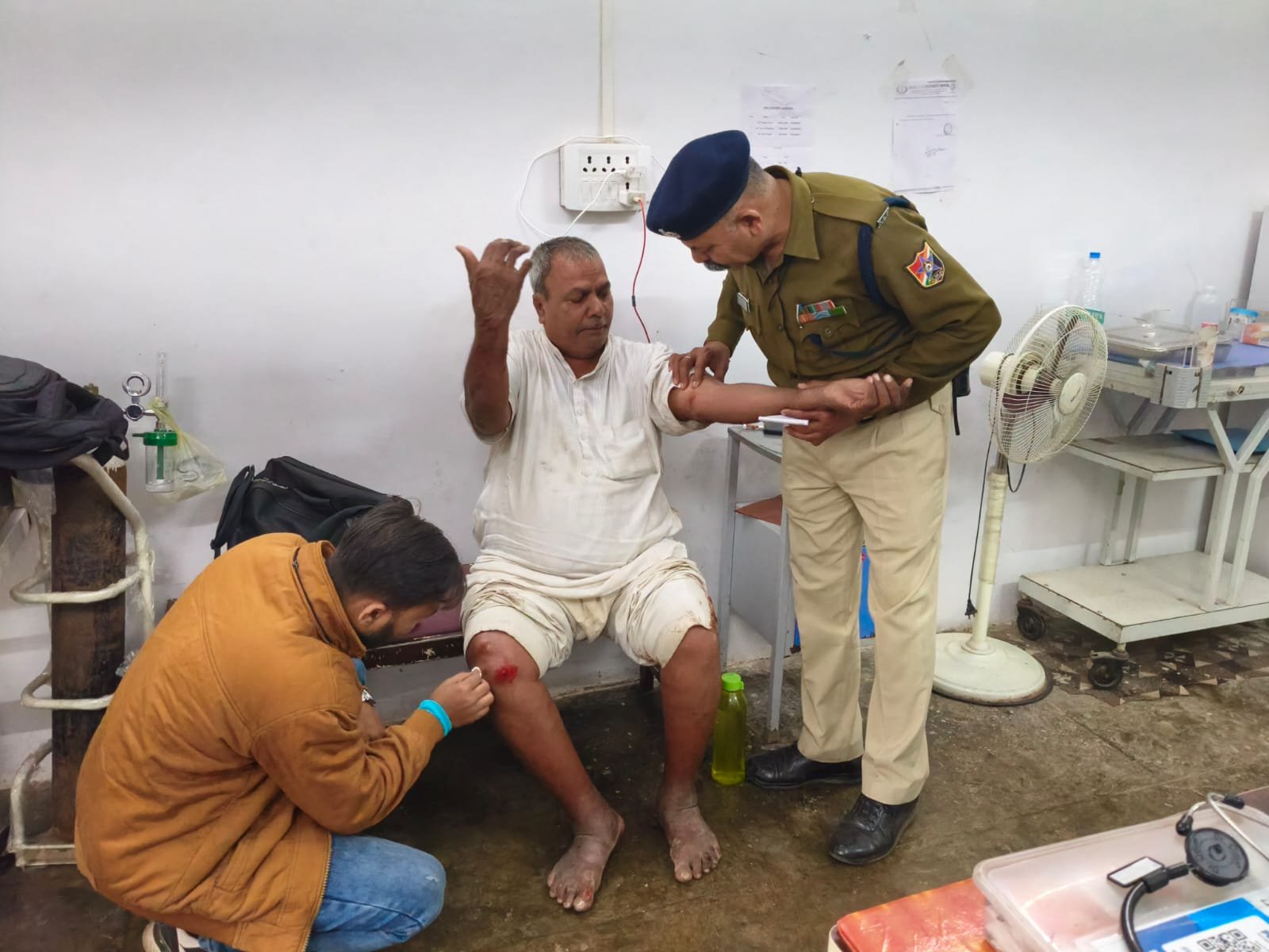 Injured elderly passenger saved, lost luggage recovered in Jabalpur