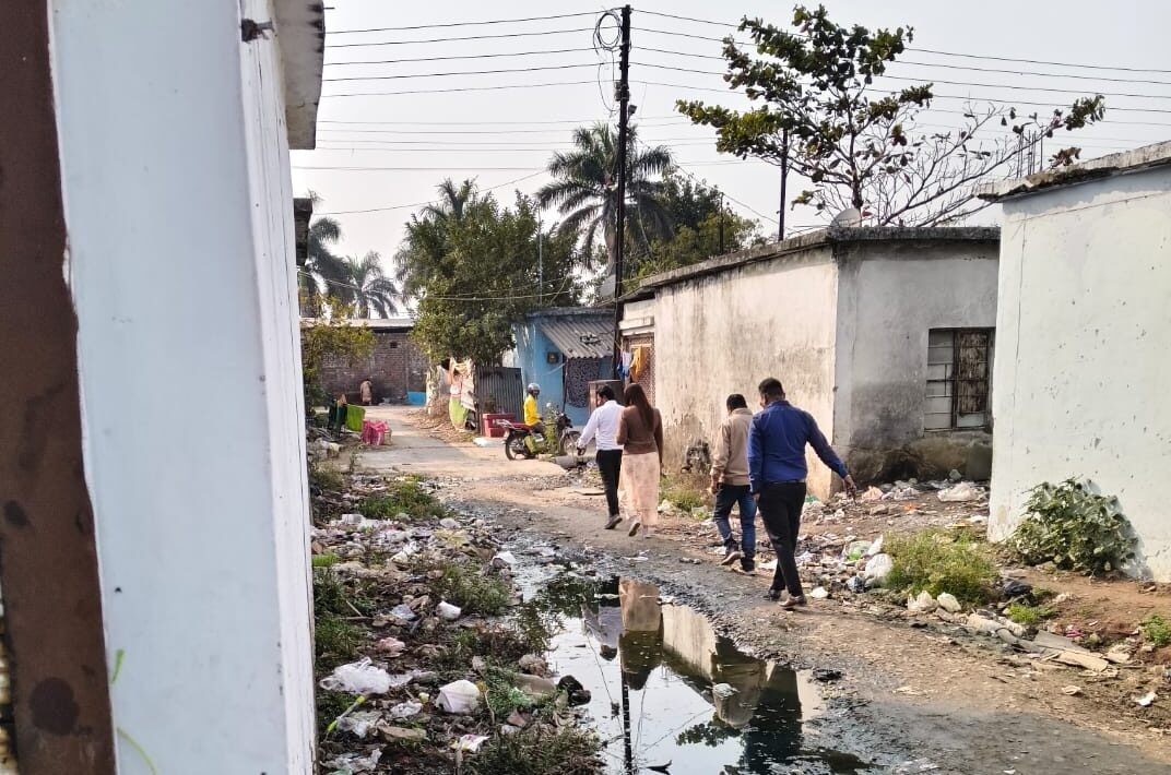 The Municipality woke up on the initiative of Advocate Siddharth Arya, CMO started the cleaning work