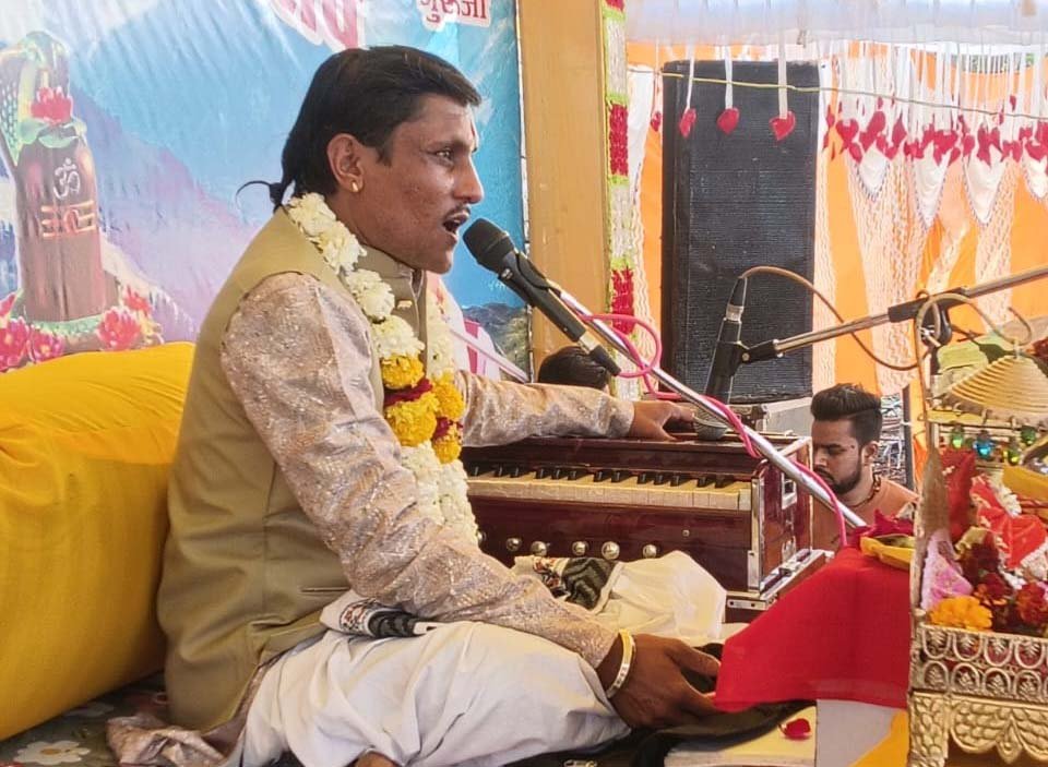 Those who convert lose their identity in society: Dubey