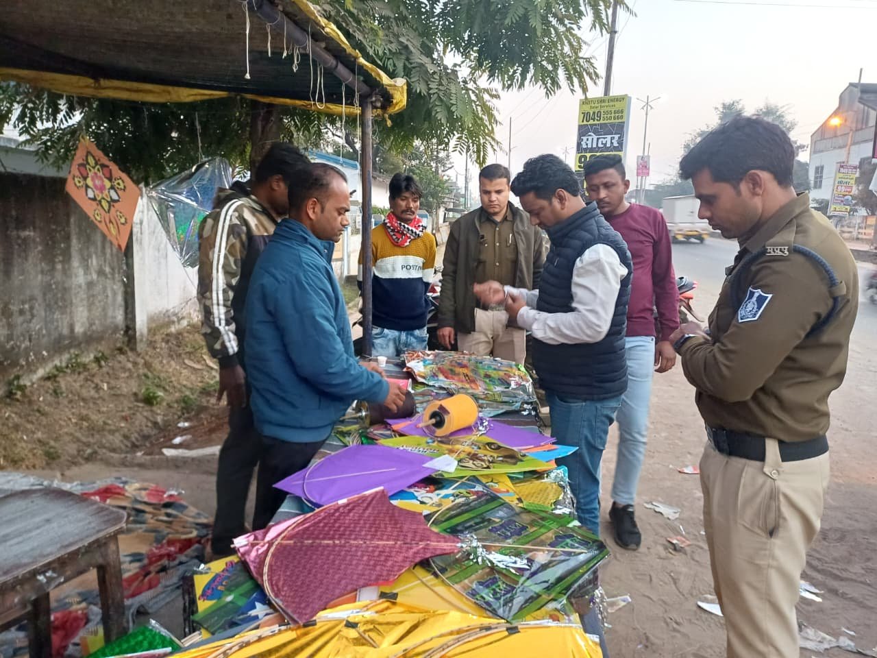 A joint team of Naib Tehsildar and police raided the shops.