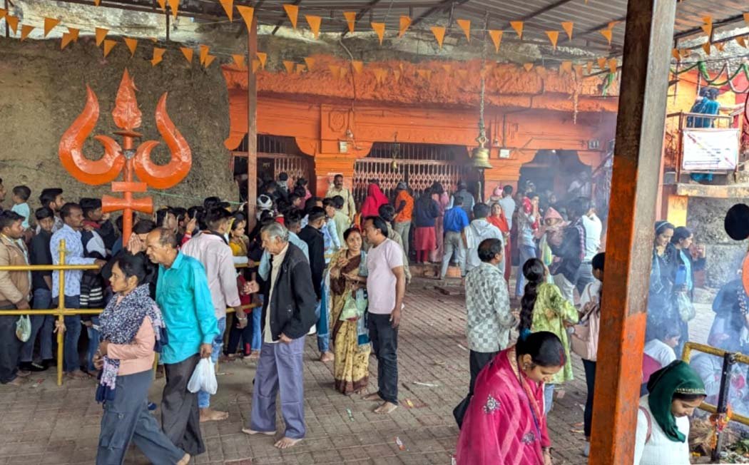 The echo of Har Har Mahadev in Satpura, where Lord Shiva resides in every pebble.