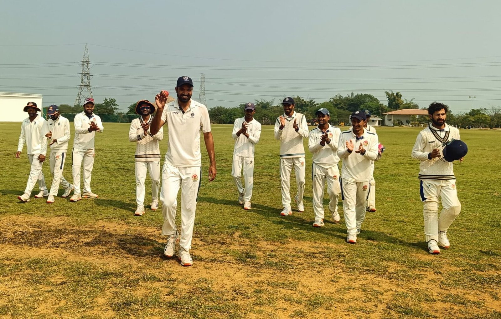 Narmadapuram team took a lead of 63 runs in the first innings, Ritwik Diwan took 6 wickets.