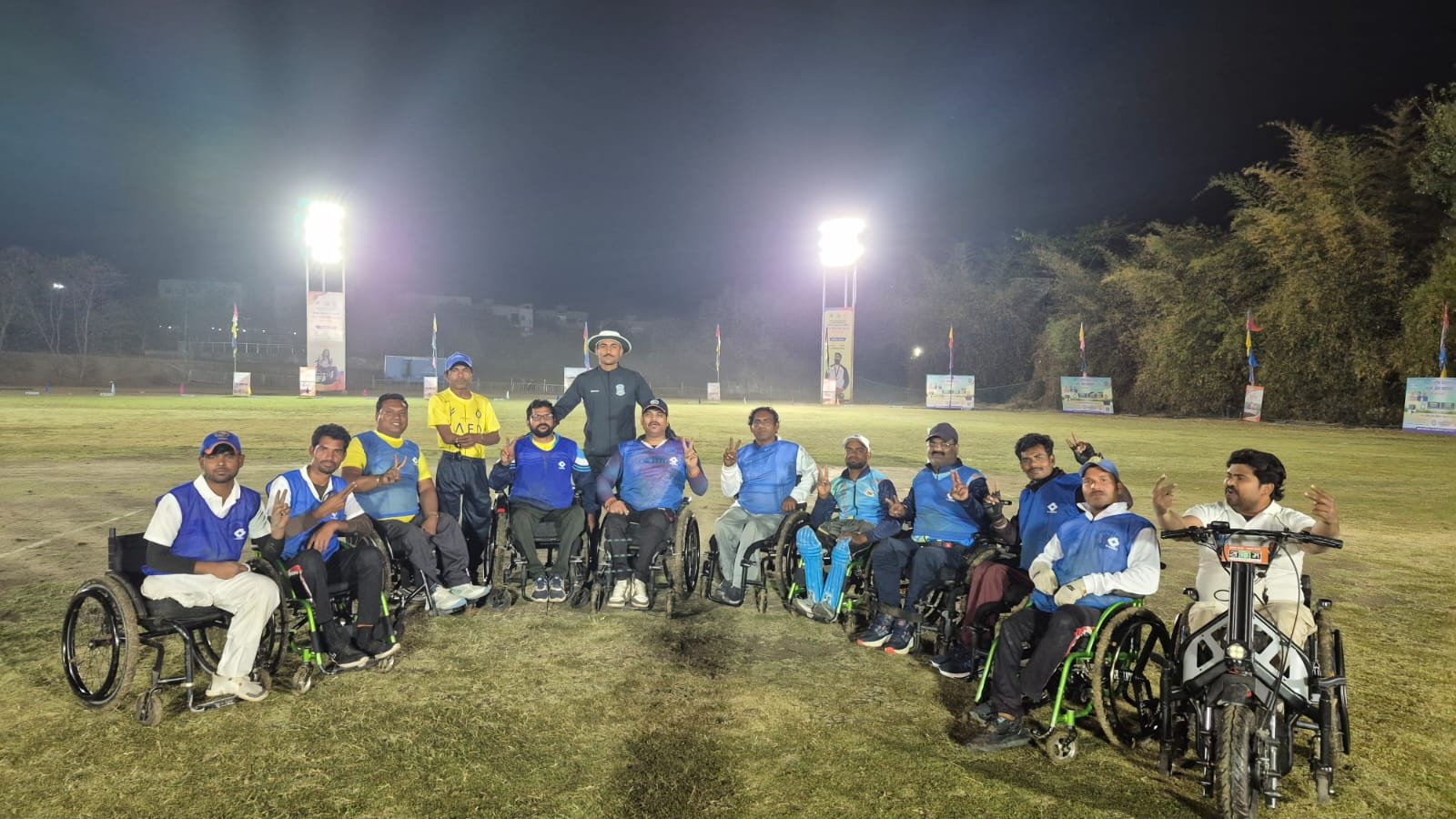 Narmadapuram's disabled cricket team hoisted the flag of victory in Bhopal, Chief Minister inaugurated it.