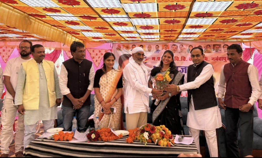 Foundation stone of power project laid in Chandkiya, MP and MLA performed Bhoomi Pujan