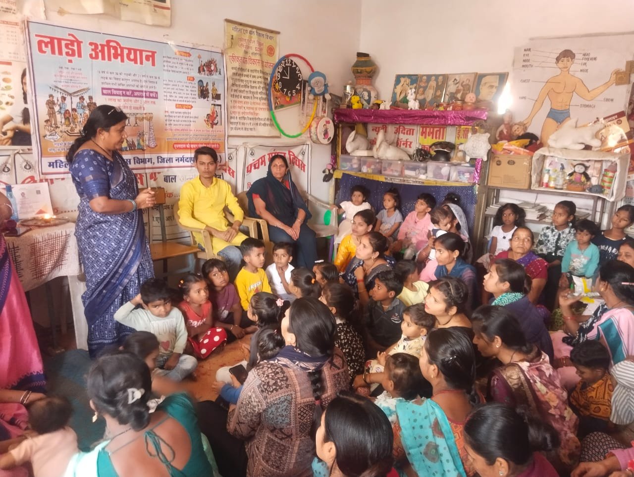 Aanganwadi centres resonate with laughter, pledge for a child marriage-free society on Mangal Diwas