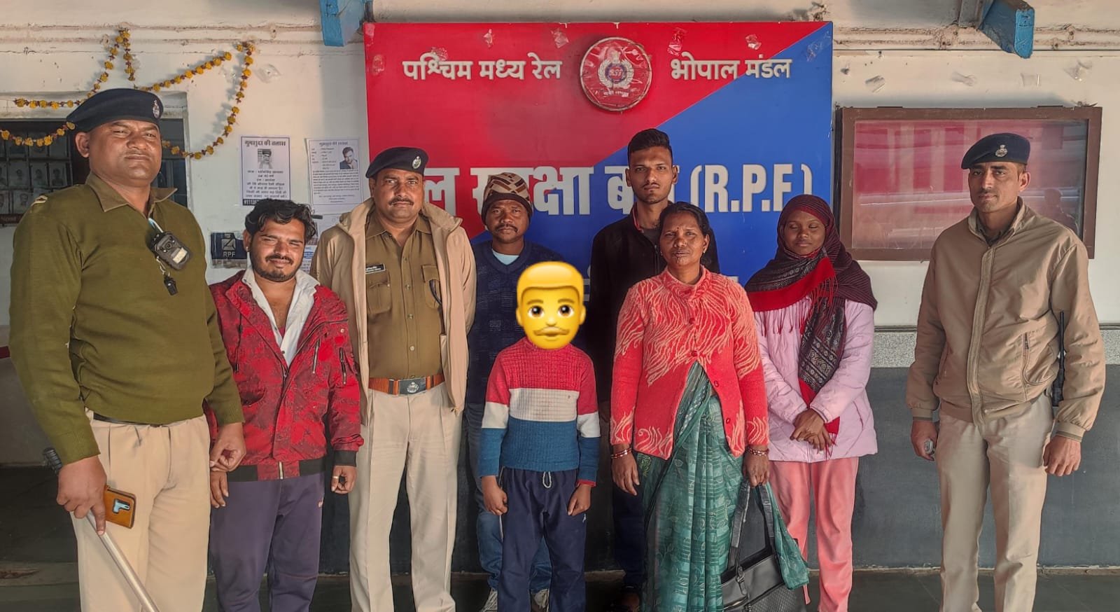 RPF hands over 8-year-old boy to his family after he loses his way