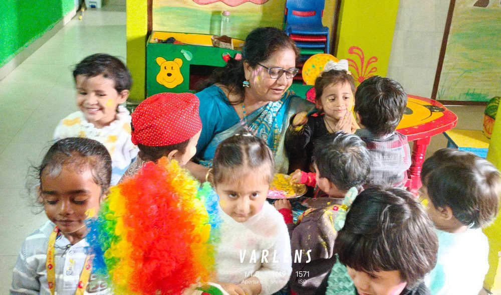 bachpan holi celebration 2