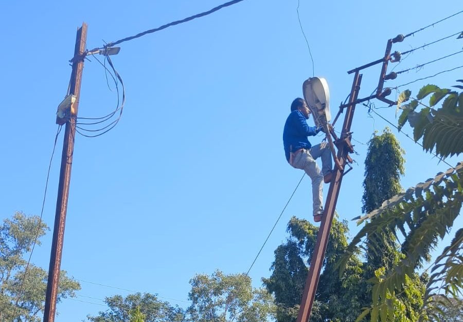 Electricity department's 'March Campaign': Strictness regarding recovery of dues, teams going door to door to disconnect connections