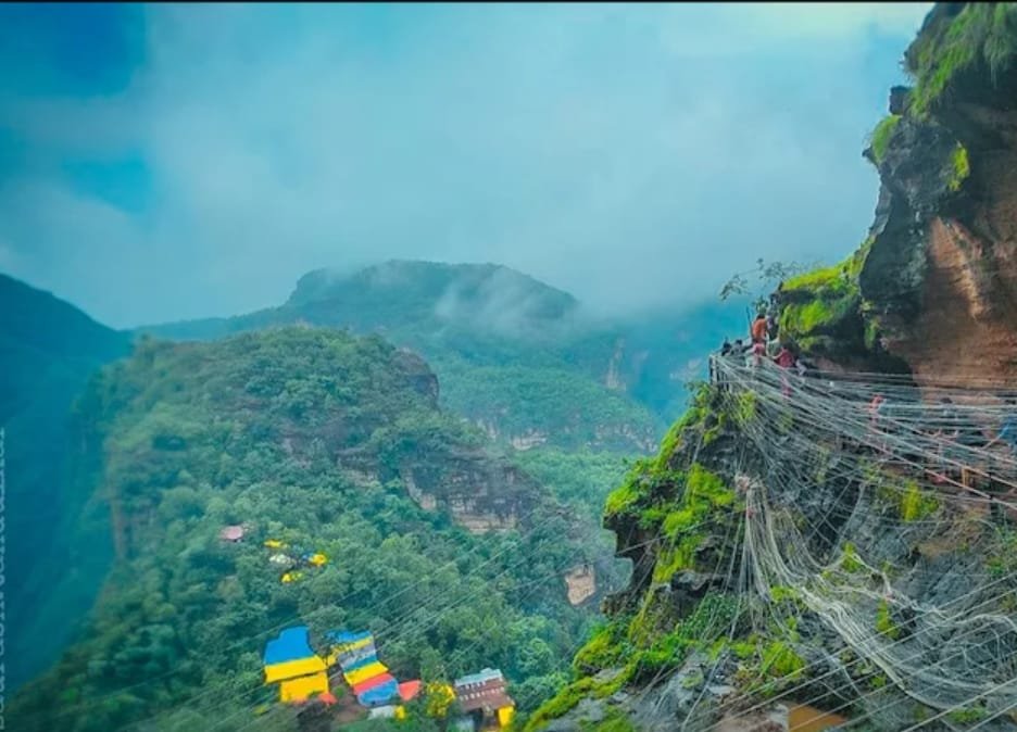Pachmarhi, a world above the clouds, where nature adorns itself.