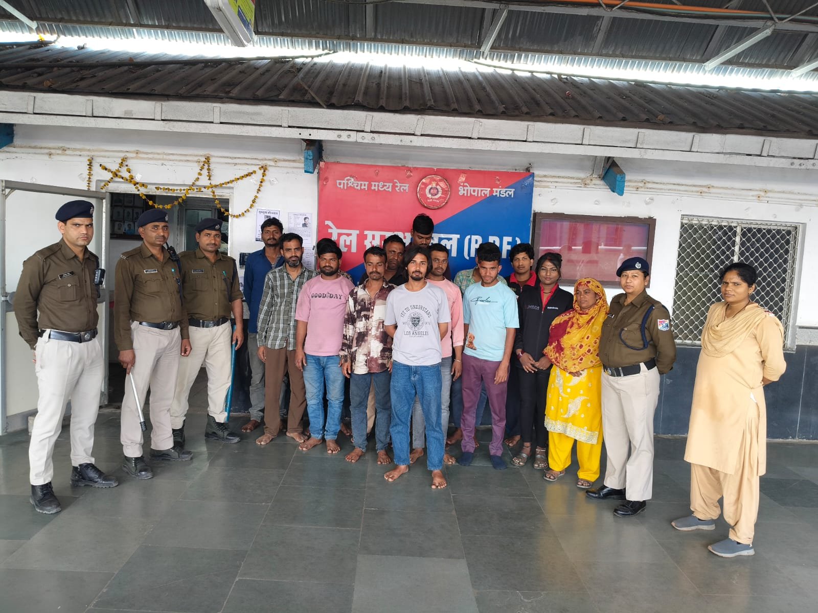 RPF's 'Operation Clean': Drones and CCTVs spot illegal vendors, 41 booked