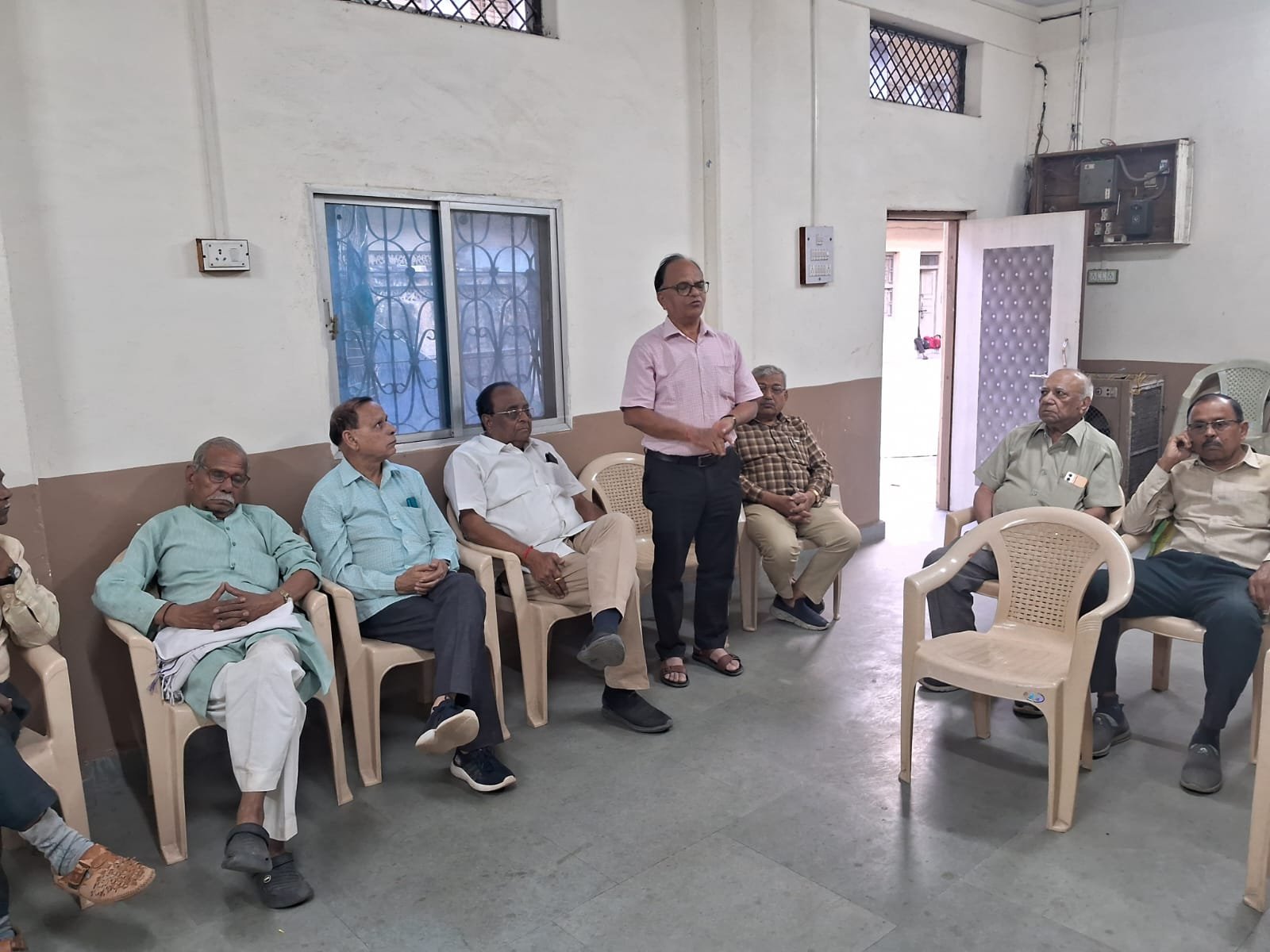 Senior Citizens Forum meeting demands launch of Senior Citizen Card Portal in MP