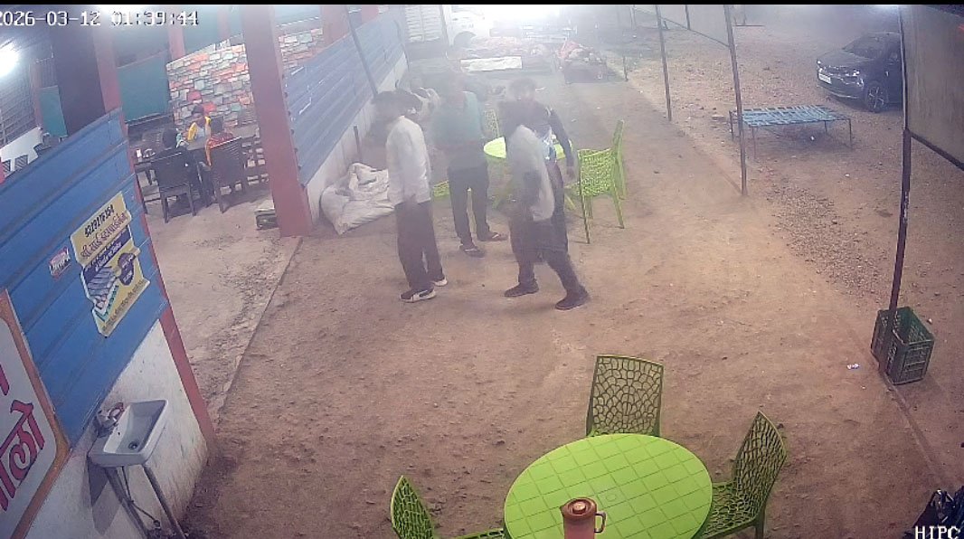 Drunken youths hurled abuses at a dhaba, threatened to kill if opposed; FIR lodged