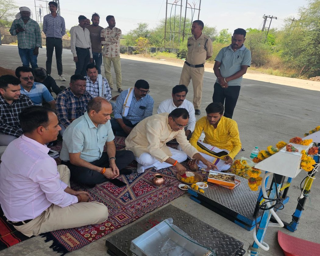 Wheat procurement begins with the worship of weighing scales in the market