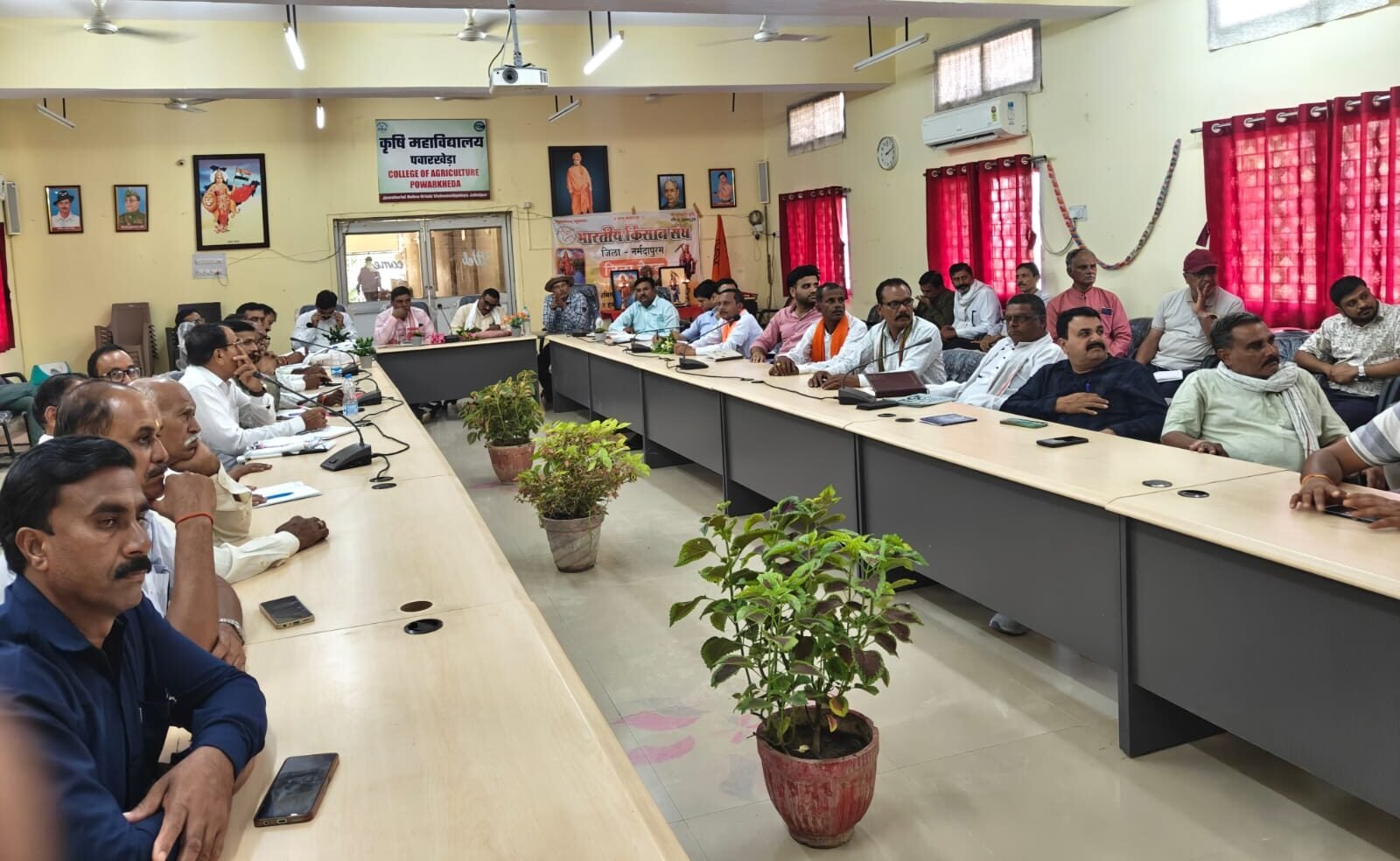 Scientists and farmers together will make a self-reliant India