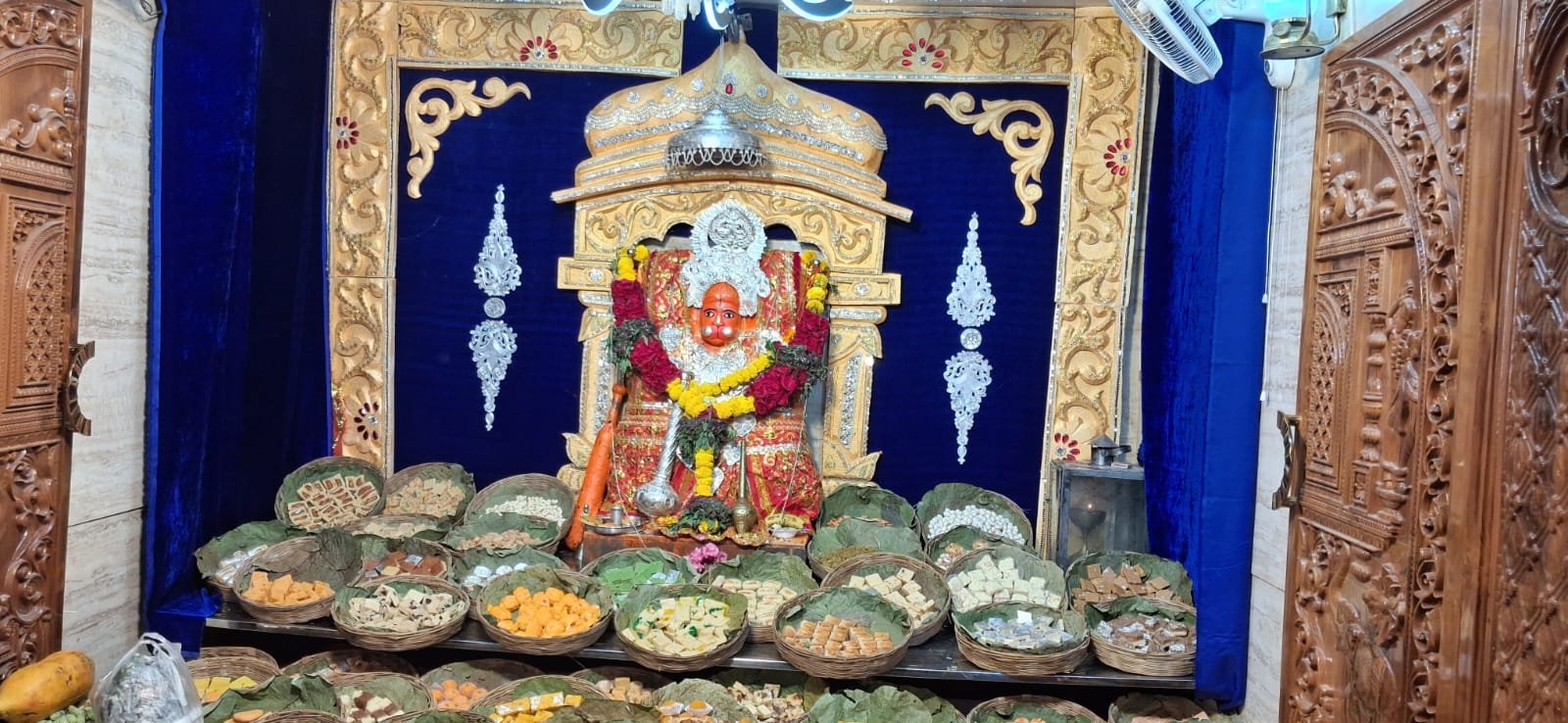 Itarsi resounded with chants of "Jai Bajrangbali," a surge of faith marked Hanuman's birth anniversary, with ablutions and feasts beginning in the morning.