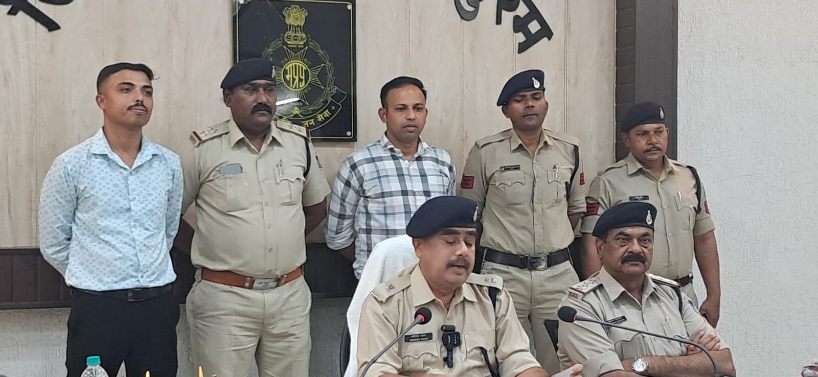 Seoni Malwa Police's big success: Two accused arrested for robbing an elderly man after entering his house, one absconding