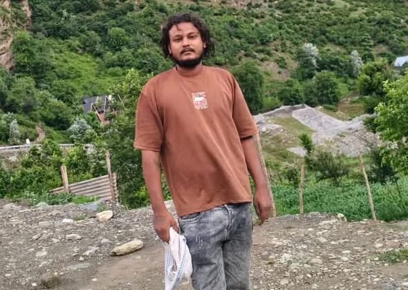 Sensation in Itarsi: Young man brutally stabbed to death; panic in the area.
