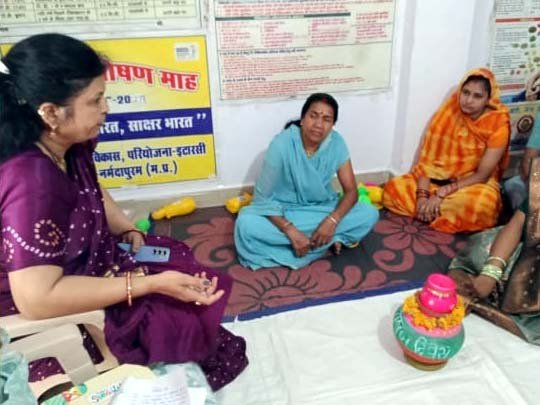आंगनबाड़ी केंद्रों पर मना 'सुपोषण दिवस', गर्भवती महिलाओं और माताओं को दिया पोषण का पाठ 1 'Suposhan Diwas' (Nutrition Day) celebrated at Anganwadi centers; pregnant women and mothers educated on nutrition.