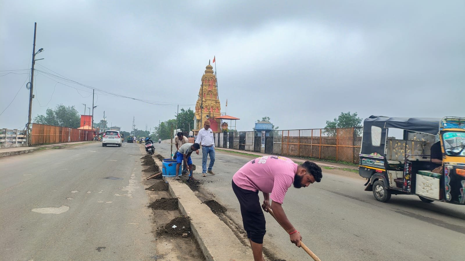 A Mega Campaign to Make Itarsi Clean and Beautiful: Cityscape Transformed Under the Leadership of the MLA and Chairperson; Art Comes Alive at Intersections and Squares.