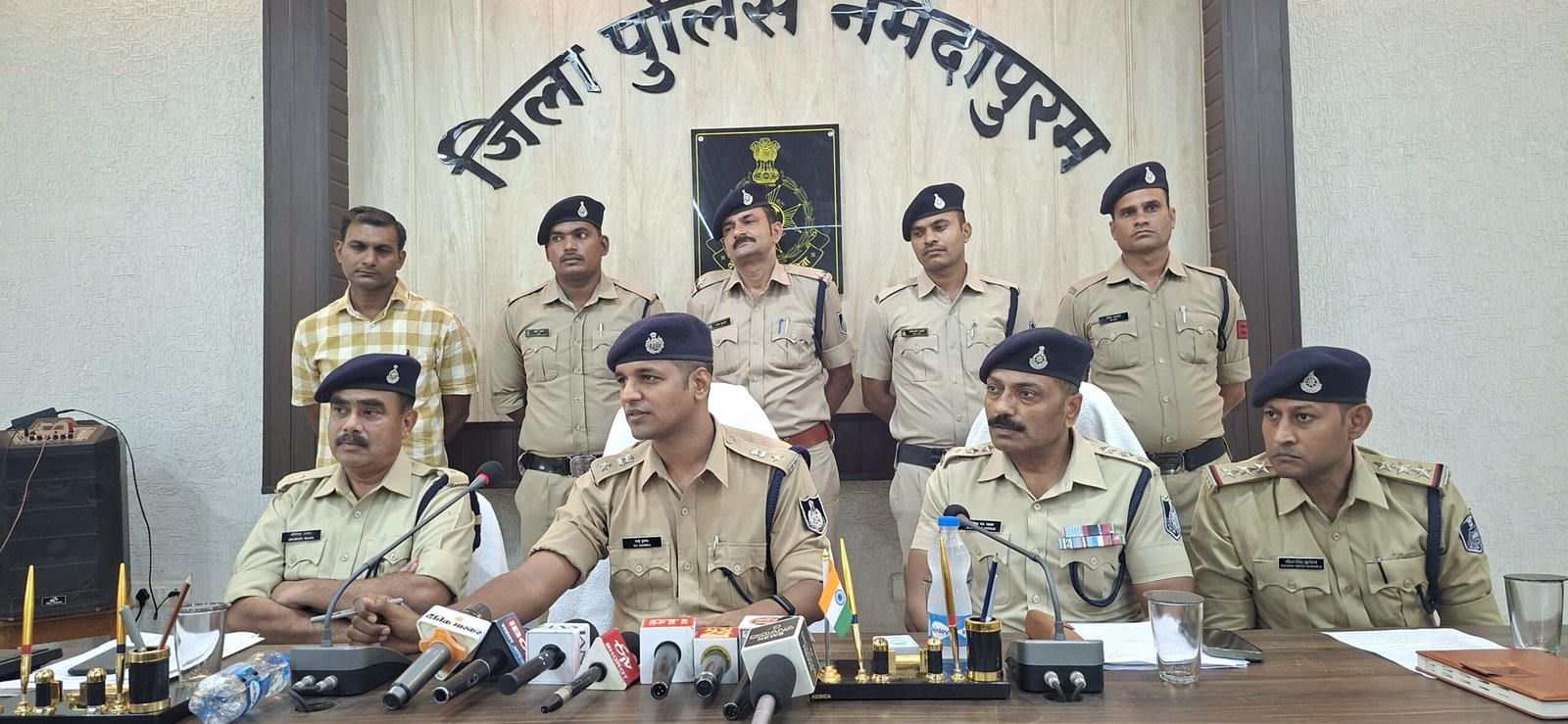 Major police success: Theft worth lakhs in a posh colony solved within 72 hours; two accused arrested.