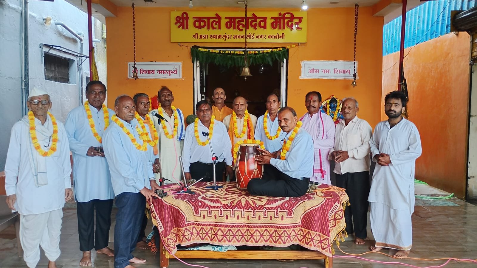 24-hour continuous 'Ram-Satta' organized at Kale Mahadev Temple; hymns of Lord Shri Ram are resonating.